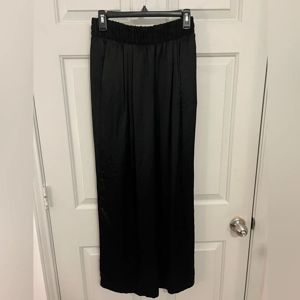 Wide Leg Black Vintage Pants size Medium